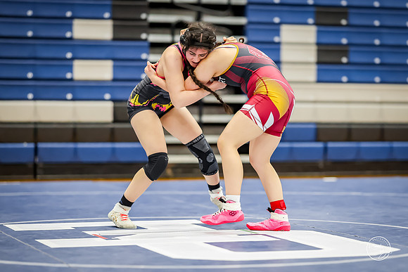 20260103  MV Girls Wrestling Oswego Invite-46