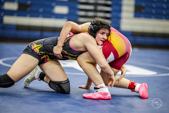 20260103  MV Girls Wrestling Oswego Invite-48