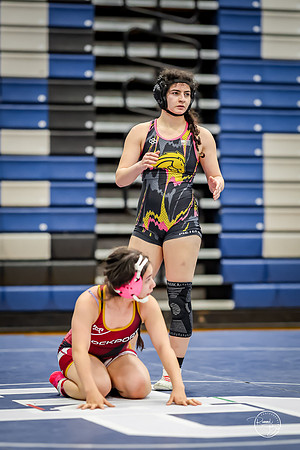 20260103  MV Girls Wrestling Oswego Invite-50
