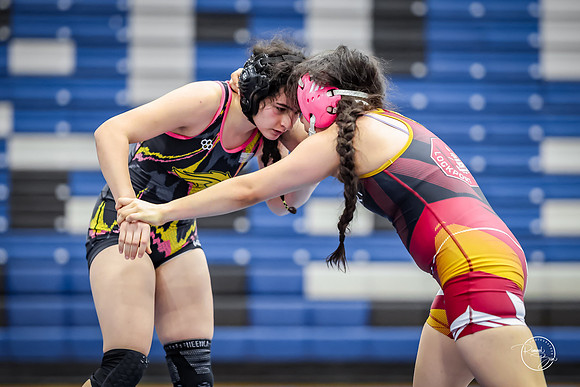20260103  MV Girls Wrestling Oswego Invite-53