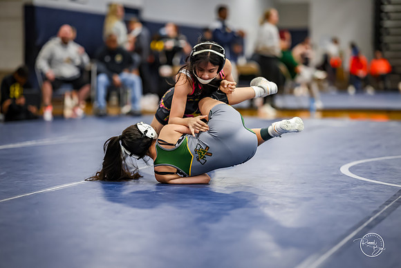 20260103  MV Girls Wrestling Oswego Invite-64