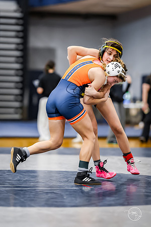 20260103  MV Girls Wrestling Oswego Invite-75