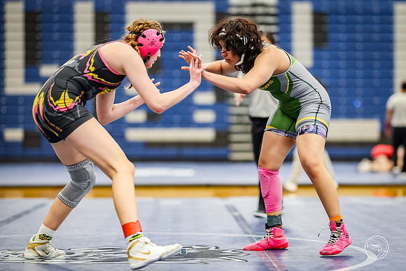 20260103  MV Girls Wrestling Oswego Invite-83