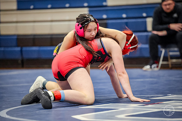 20260103  MV Girls Wrestling Oswego Invite-115