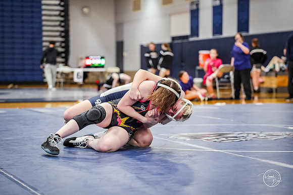 20260103  MV Girls Wrestling Oswego Invite-120