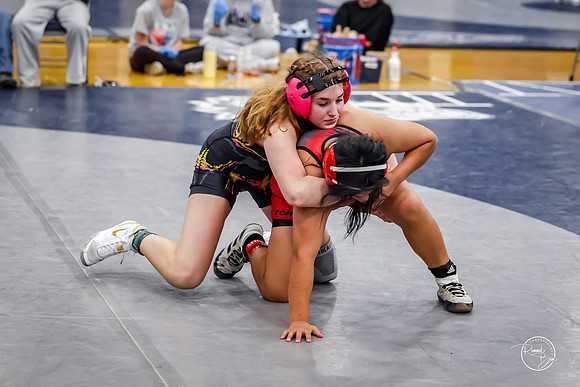 20260103  MV Girls Wrestling Oswego Invite-123