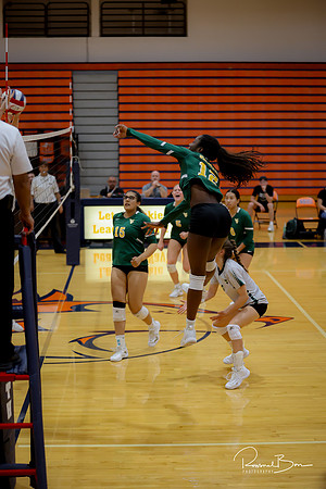 20231003 Naperville North Game-21