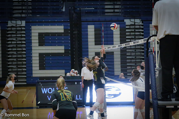 20210825 Oswego East Volleyball-13