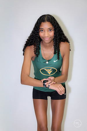 2026 Girls Track Seniors-221