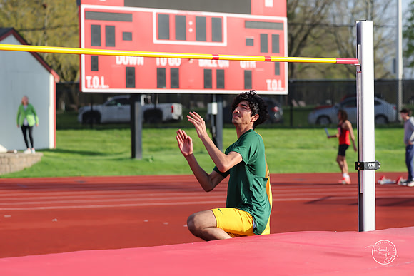 20260421 Naperville Central Meet-153