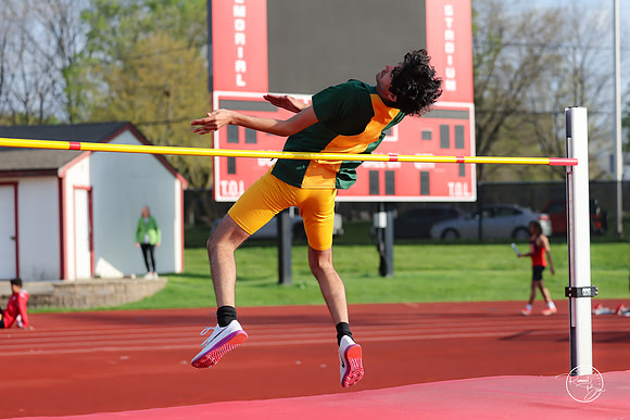 20260421 Naperville Central Meet-157