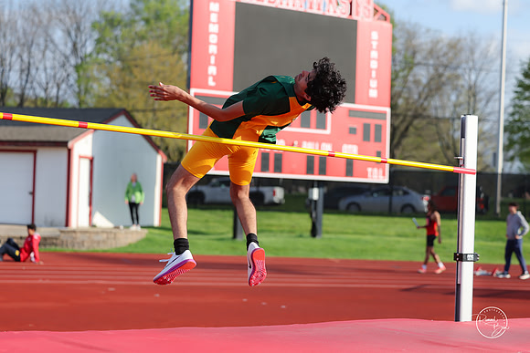 20260421 Naperville Central Meet-158
