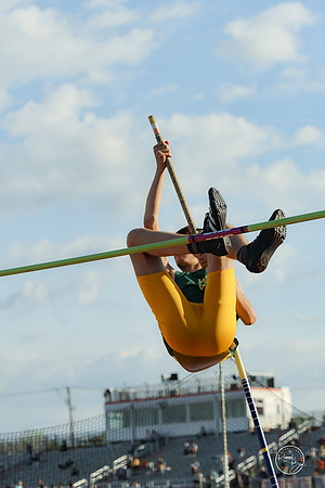 20260421 Naperville Central Meet-195