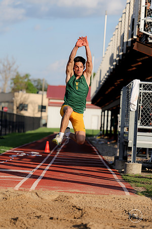 20260421 Naperville Central Meet-263