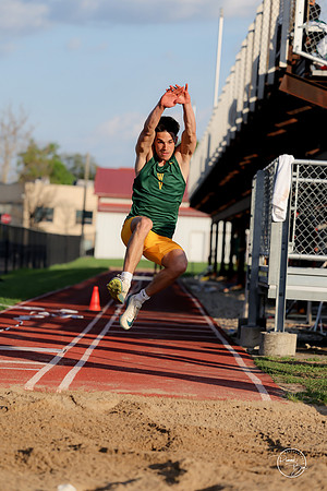 20260421 Naperville Central Meet-264