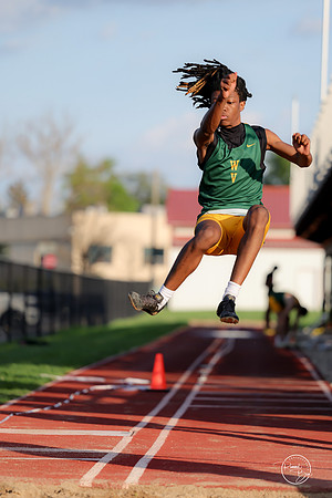 20260421 Naperville Central Meet-274