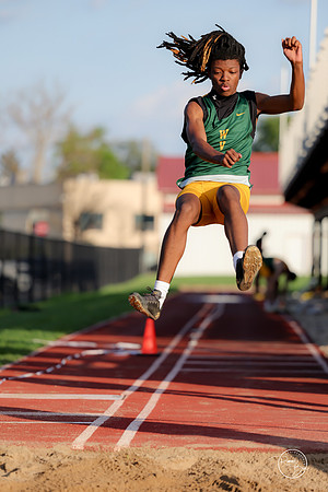 20260421 Naperville Central Meet-275