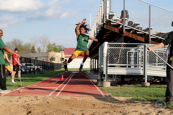 20260421 Naperville Central Meet-293