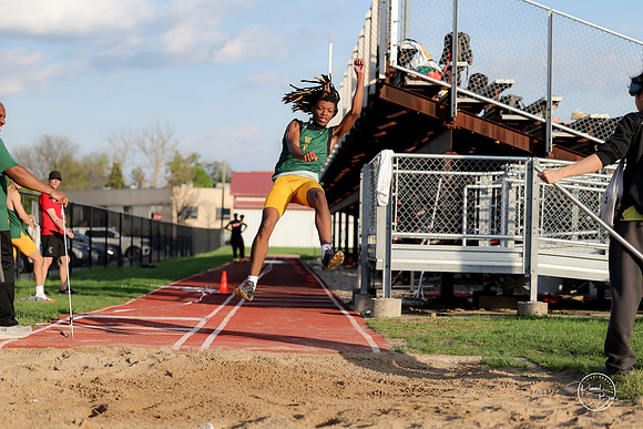 20260421 Naperville Central Meet-295