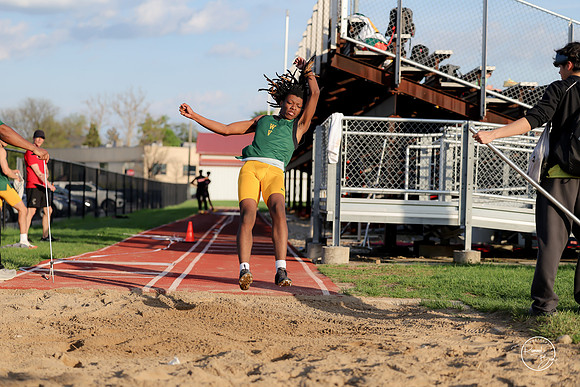 20260421 Naperville Central Meet-297