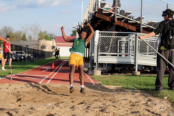 20260421 Naperville Central Meet-298
