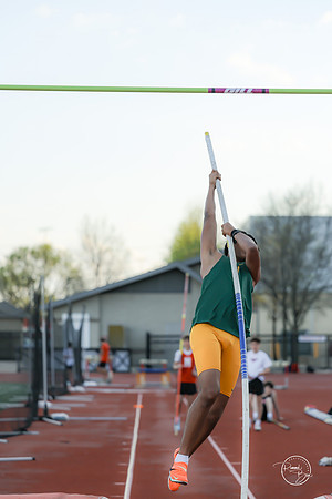 20260421 Naperville Central Meet-321