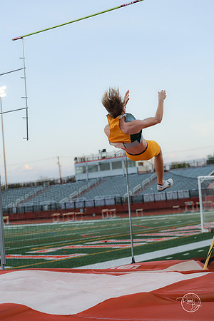 20260421 Naperville Central Meet-520