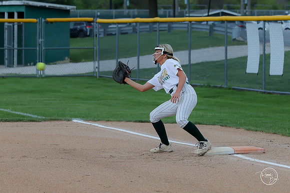2026 Senior Night Softball-9