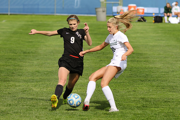 2016 WV Girls Soccer vs Plainfield East-10