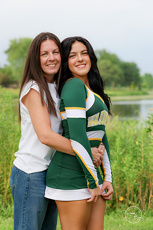 2026 Senior Cheer Moms-33