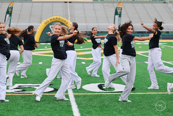 20260925 Orchesis at the Pep Rally-40