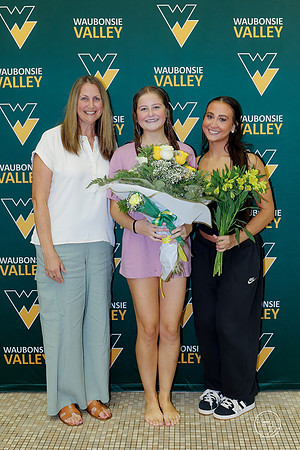 20260922 Girls Swim & Dive Senior Night-4