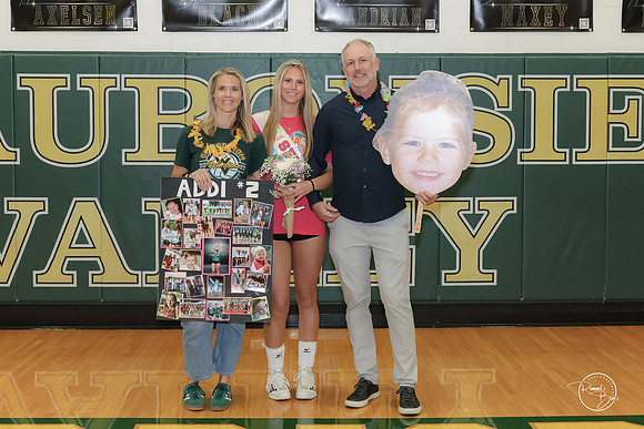 20260922 Senior Night Girl Volleyball-13