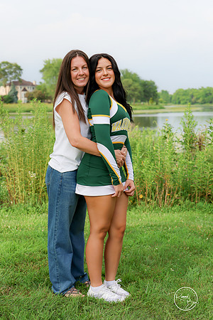 2026 Senior Cheer Moms-32
