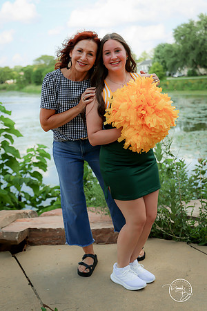 2026 Senior Dance Moms-31