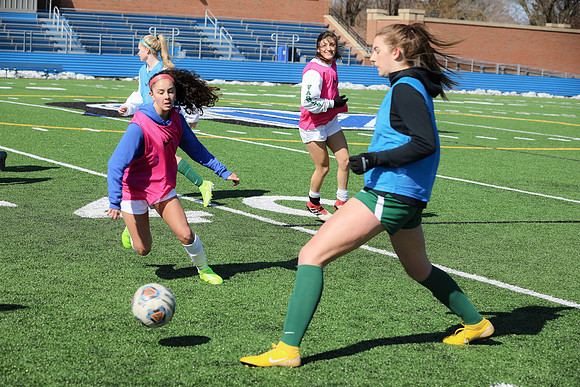 20200307 WV Girls Soccer Practice-78