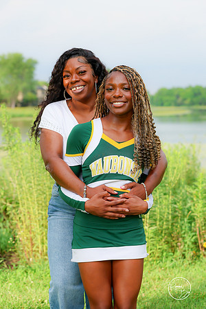 2026 Senior Cheer Moms-7