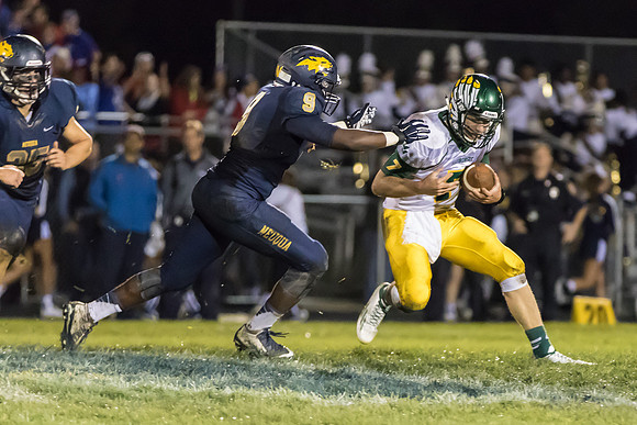 2015 Neuqua Valley Football Game-31