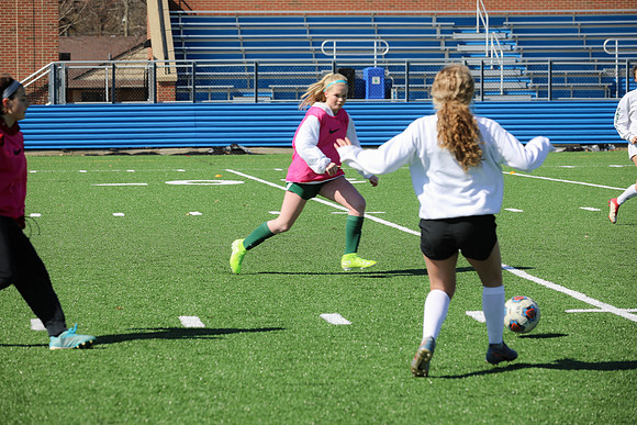 20200307 WV Girls Soccer Practice-172