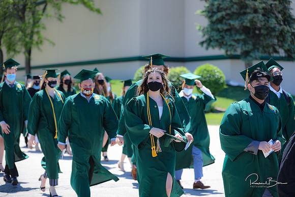2021 The Graduates-101