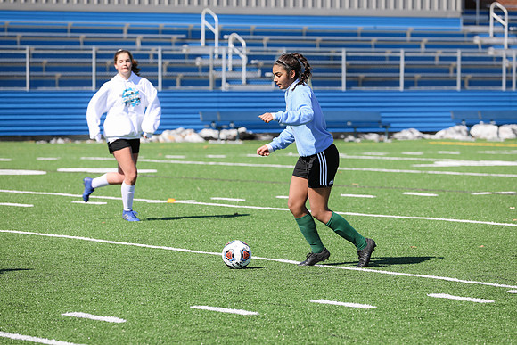 20200307 WV Girls Soccer Practice-203