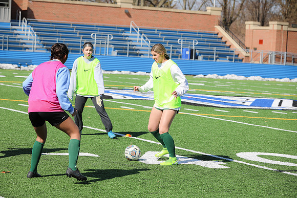 20200307 WV Girls Soccer Practice-54
