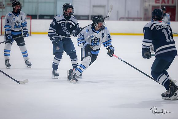20241123 Varsity Oswego-4