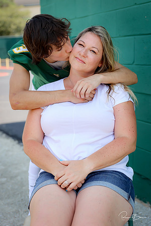 2024 WV Football Moms-14