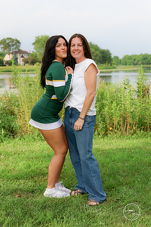 2026 Senior Cheer Moms-43