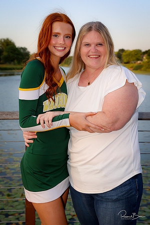 2024 Senior Cheer Moms-55