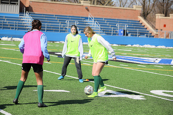 20200307 WV Girls Soccer Practice-53