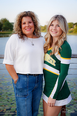 2024 Senior Cheer Moms-30