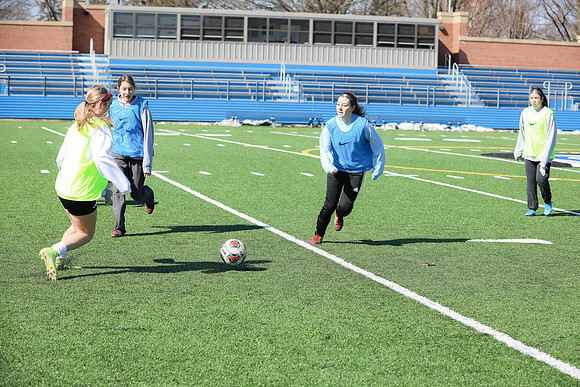 20200307 WV Girls Soccer Practice-52