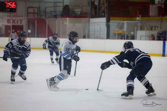 20241123 Varsity Oswego-15